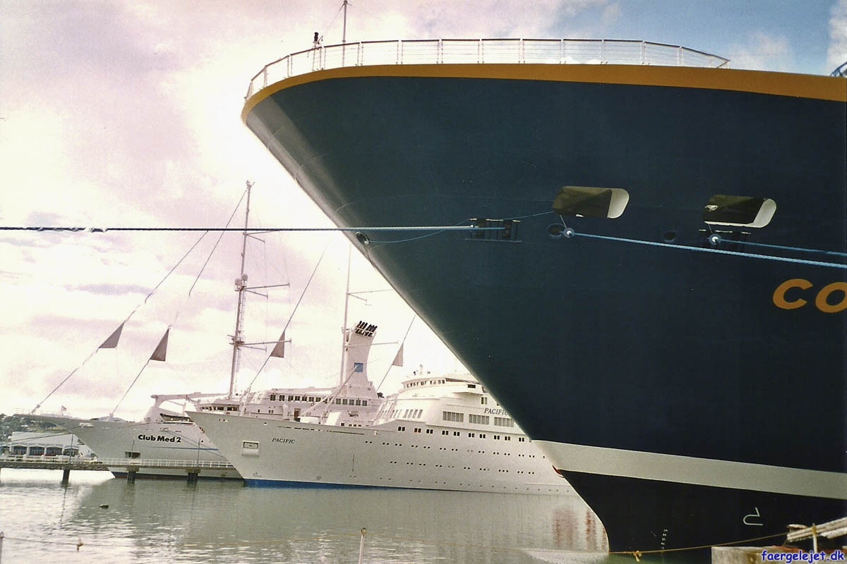 Club Med 2, Pacific og Constellation